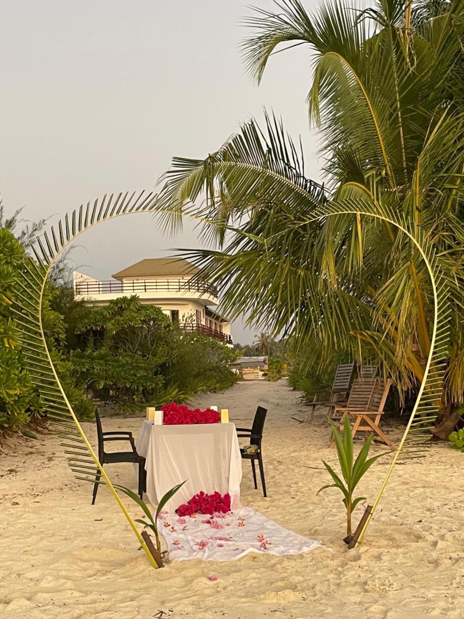 Olive Goidhoo Exterior foto